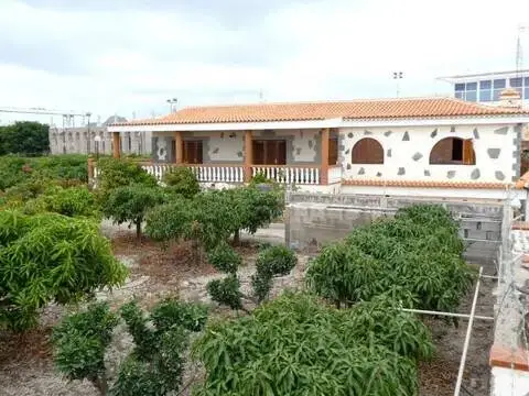 Chalet en Guargacho-Guaza-Cho