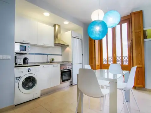 Piso en calle del Poeta Llombart