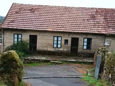 Casa rústica en Cerdedo (Resto Parroquia)