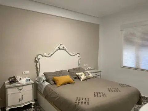 Piso en El Pilar-Zona Ermita de Santa Anna