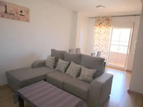 Piso en Zona Avenida de los Ogíjares