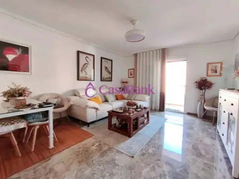 Piso en calle Escriba Lubna, 3