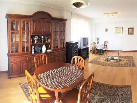 Casa adosada en Montecerrao