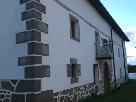 Casa rústica en Larráun
