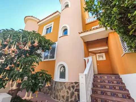 Casa adosada en L'Alfàs del Pi