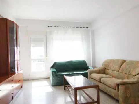 Piso en calle del Campo de Marte