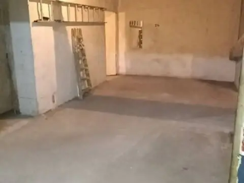 Garaje en Universidad-Los Lirios