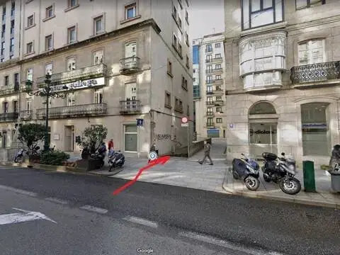 Garaje en calle de Uruguay