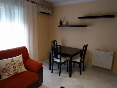 Casa pareada en La Pastora-Zona de la Estación