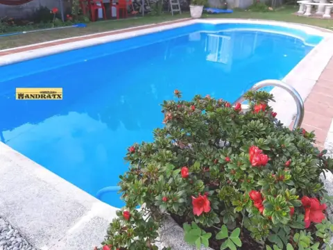 Casa pareada en Ares