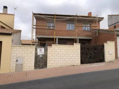 Chalet en Bernuy de Porreros
