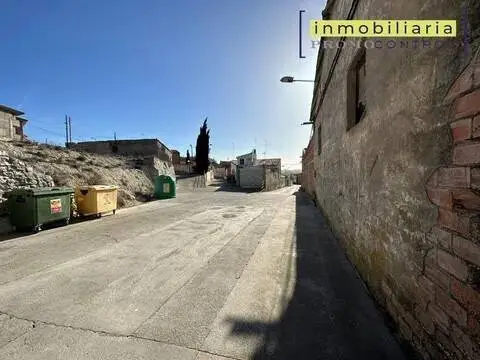 Nave industrial en calle de los Fueros de Aragón