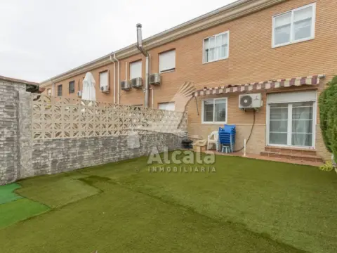 Casa en Villanueva de la Torre
