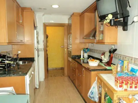 Piso en Avinguda de la Llibertat, nº 00