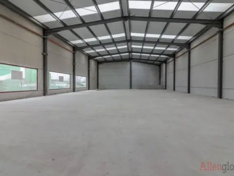 Nave industrial en La Manjoya-Parroquias Sur