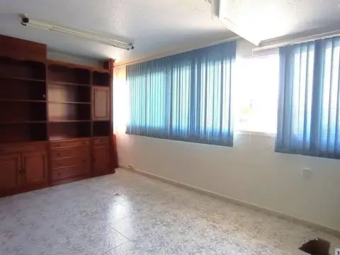 Oficina en Los Alcázares