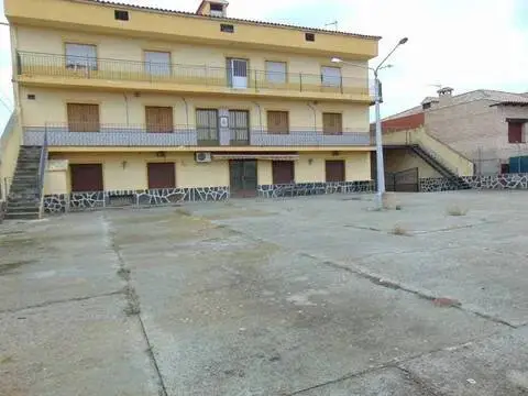 Local comercial en Carretera del Puente del Arzobispo