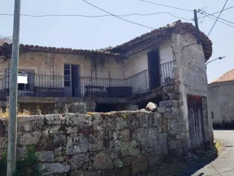 Casa rústica en O Pereiro de Aguiar