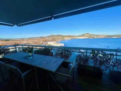 Ático en Marina Botafoch-Platja de Talamanca