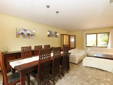 Chalet en Carrer del Tulipa