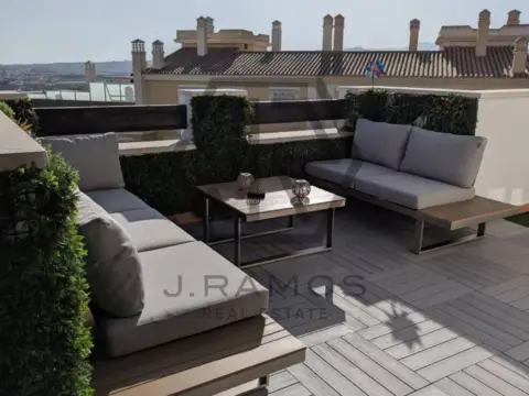 Piso en Avenida de los Palmeras