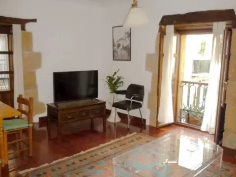 Piso en calle Trinidad 11