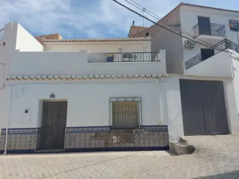 Casa rústica en Freila
