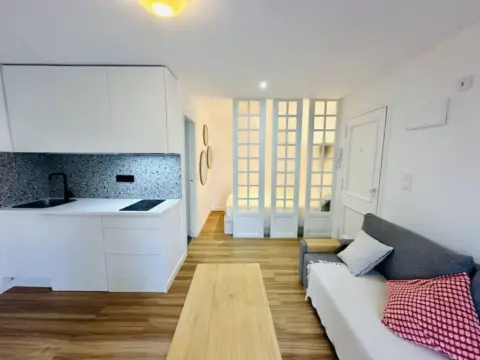 Piso en Matola-La Foia-Las Bayas-La Marina