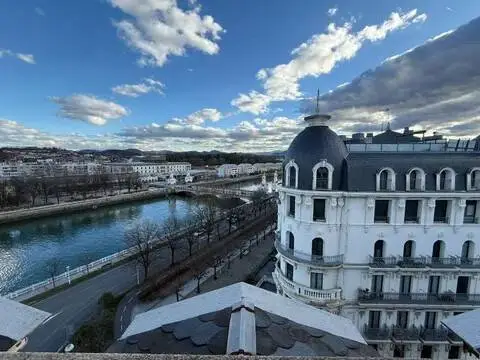 Piso en calle Foru Pasealekua, 5