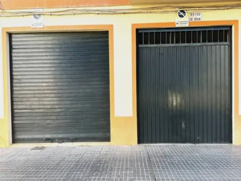 Garaje en calle de la Castuera, 2