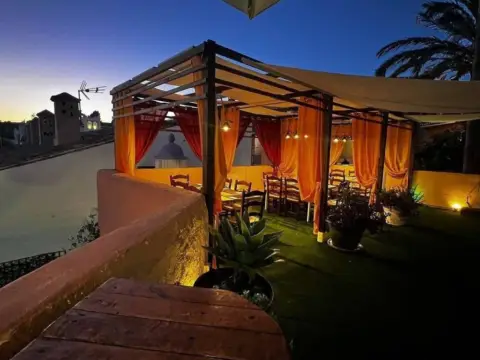 Local comercial en Calahonda
