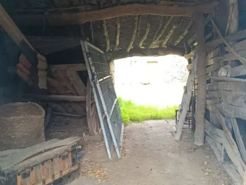 Casa rústica en calle Hoyo