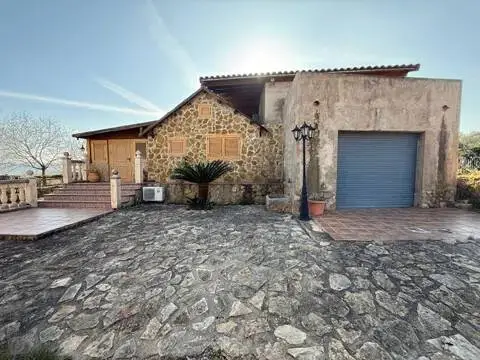 Casa rústica en Atzeneta del Maestrat