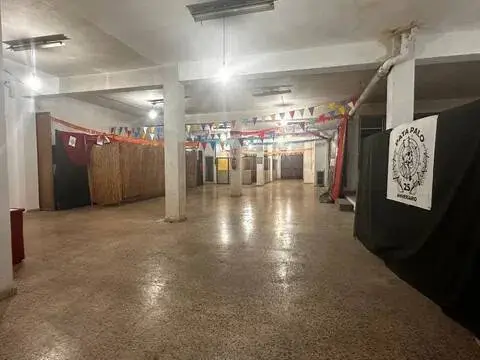 Local comercial en Villena