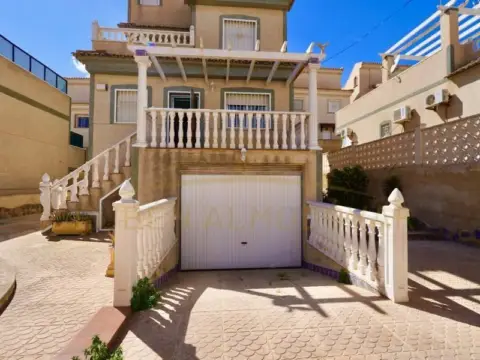Chalet en San Miguel de Salinas