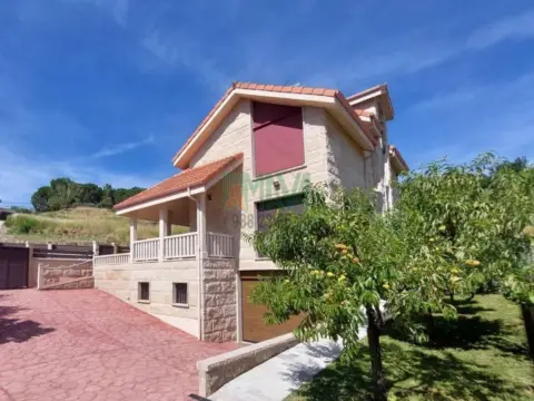 Chalet en Barbadás