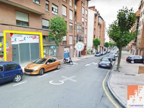 Local comercial en calle de Ricardo Montes