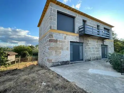Chalet en calle A Bouza No Number