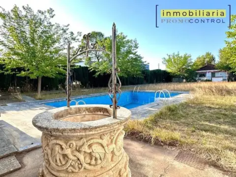 Chalet en calle Baltasar Gracián