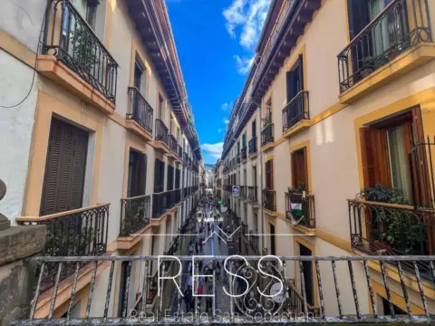 Piso en Parte Vieja-Alde Zaharra