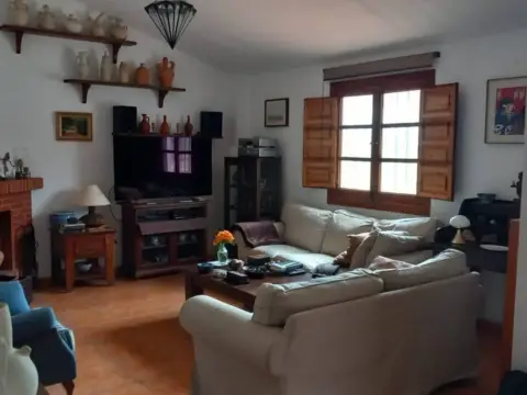 Casa rústica en Riogordo