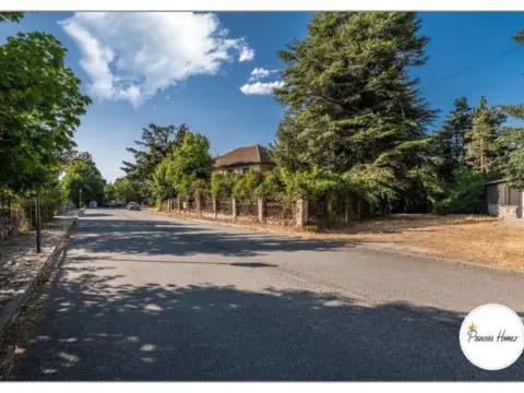 Casa en calle del Prado Acero