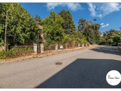 Casa en calle del Prado Acero