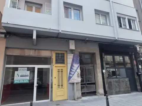 Local comercial en Centro-Ayuntamiento