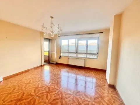 Piso en El Carbayedo-El Quirinal