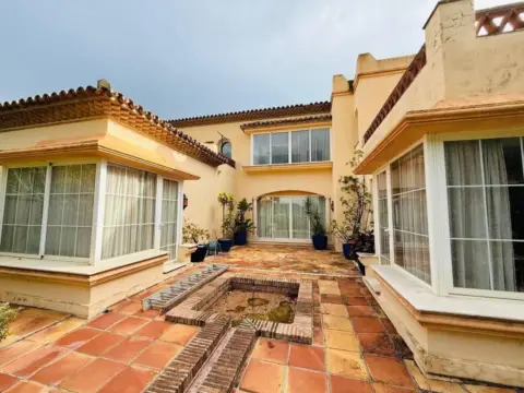 Casa en Casares Costa