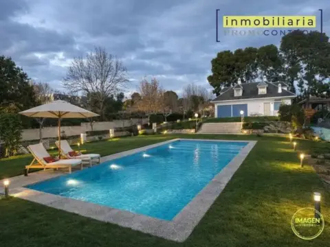 Chalet en calle Cl Rio Aragon, 4