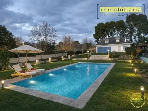 Chalet en calle Cl Rio Aragon, 4