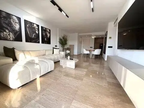 Piso en Marina Botafoch-Platja de Talamanca