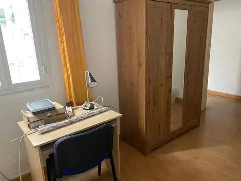 Habitación en calle Toledo